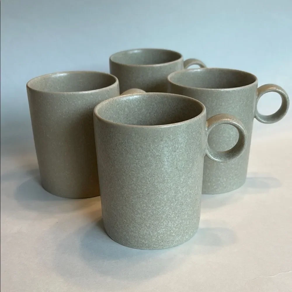 Crate & Barrel Set of 4 Stoneware Coffee Mugs Cups Sand Tan